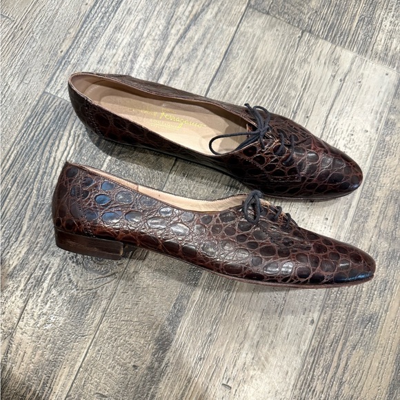 Salvatore Ferragamo Brown Croc Stamped Oxfords - Picture 1 of 8
